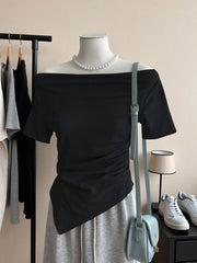 Assymetrical Off-Shoulder