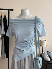 Assymetrical Off-Shoulder