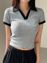 Contrast Collor V-Polo Top