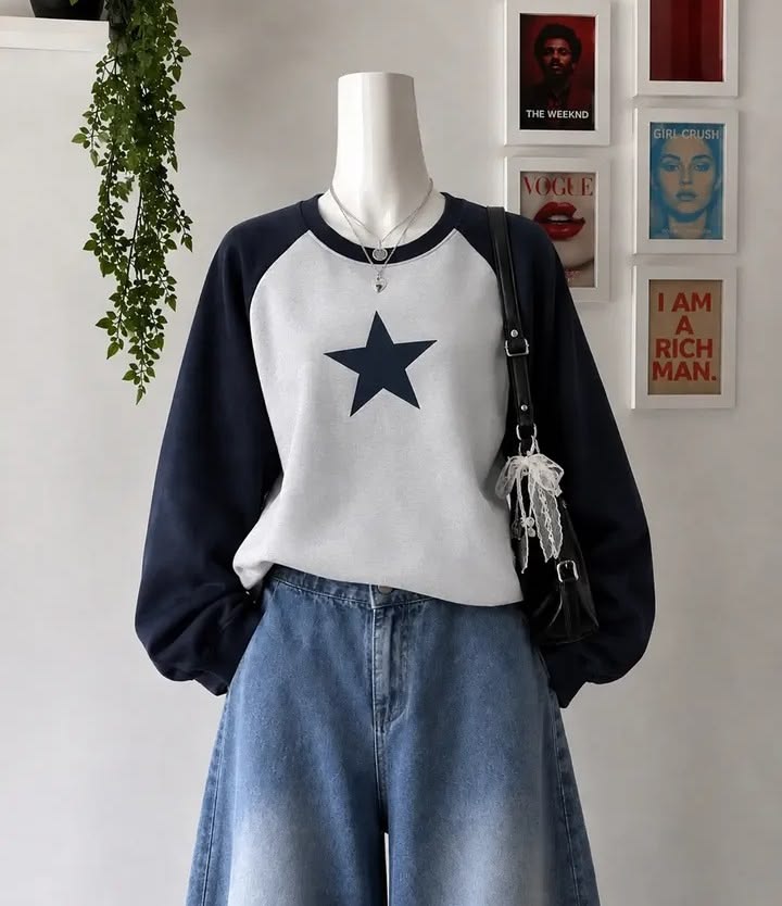 Reglan Star Printed Sweatshirt