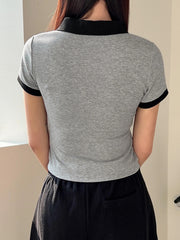 Contrast Collor V-Polo Top